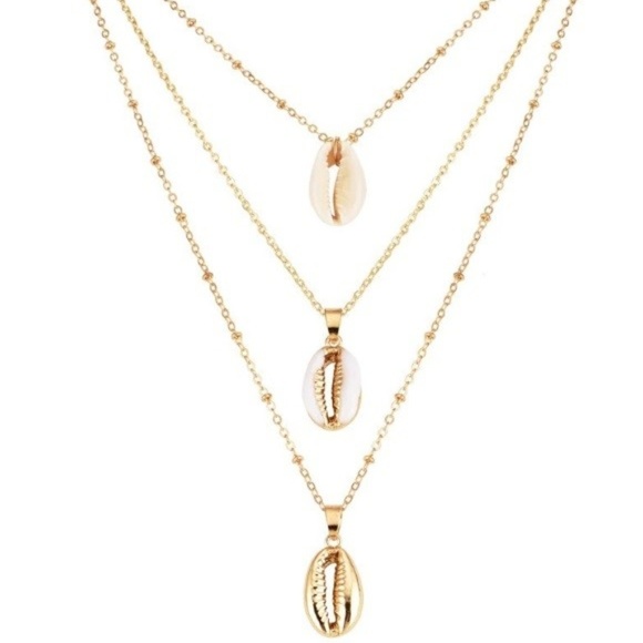 dainty Multi Layer Seashell gold Pendant Necklace - Picture 2 of 2